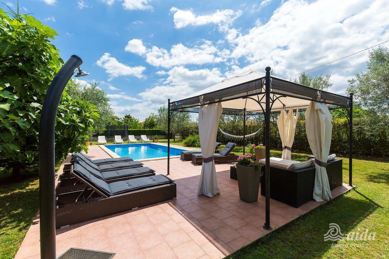 Family Vacation Villa Žbandaj エクステリア 写真